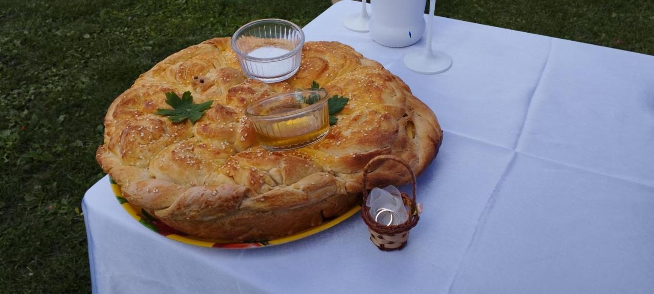 Къща За Гости Джонсън 리바리차 외부 사진